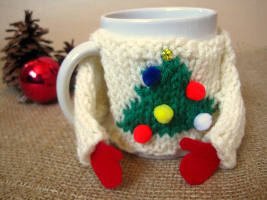 Knitted mugs