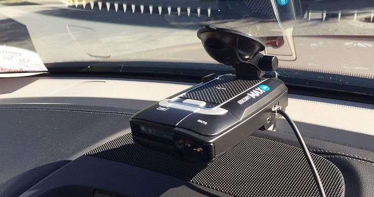 How to choose a radar detector for a car