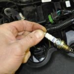 How to choose the right spark plugs in a car