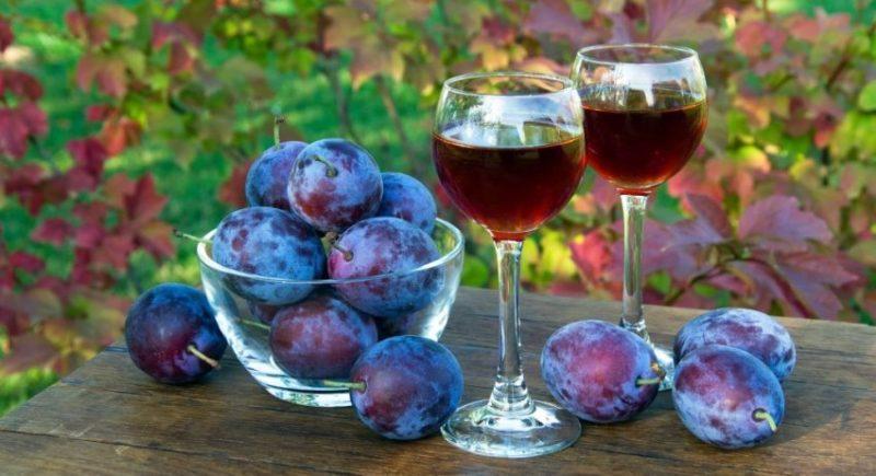 Plum wine photo