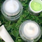 Nous choisissons des produits cosmétiques avec niacinamide